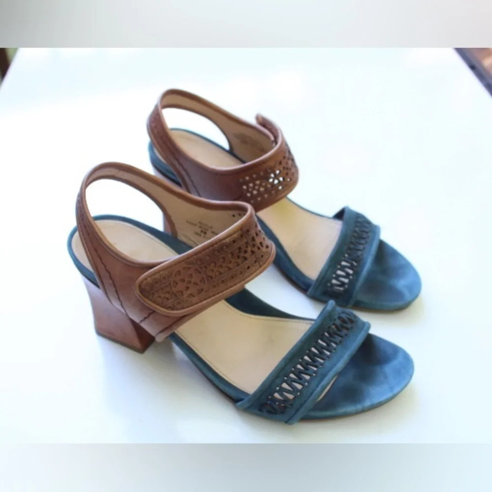 Earthies sandals